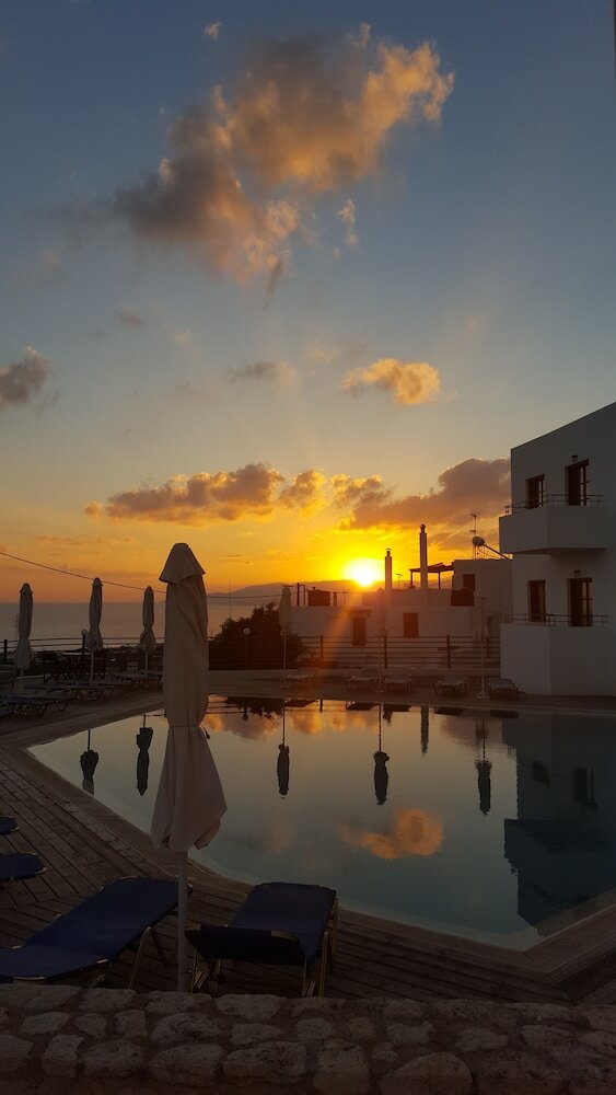 Hotel Amazones Village Suites
