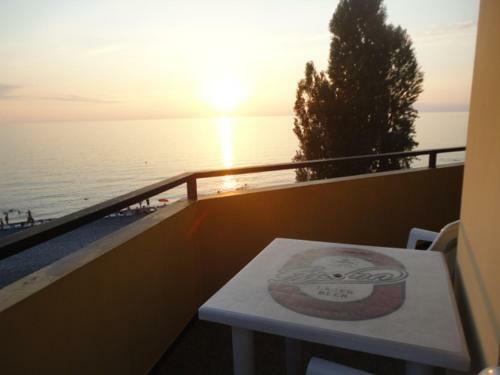 Sarpi Beach Apartment