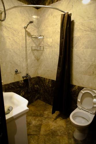 Hostal White Hotel