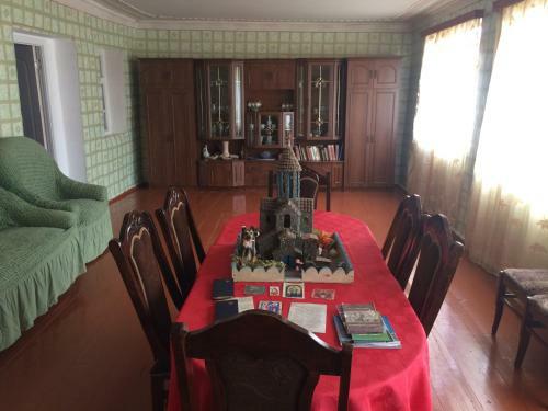 Hostal Valodia Xergianis Guest House In Mestia