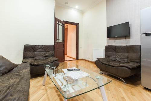 Sweet Home Apartment