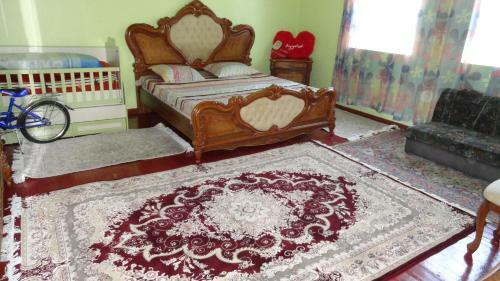 Hostal Guest House Ruslan