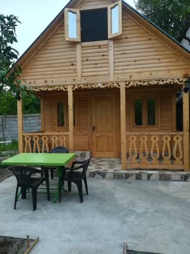 Hostal Guest House Ruslan