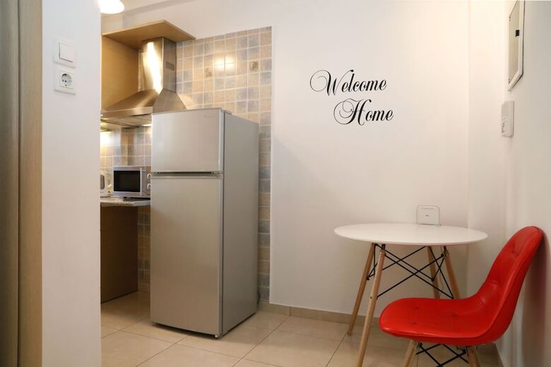 Metaxourghio Boutique Apartment