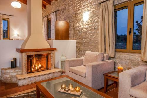 Enastron Villas