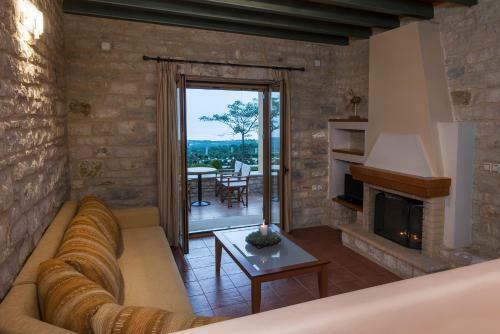 Enastron Villas