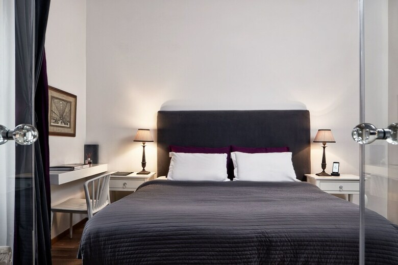 Emporikon Athens Hotel