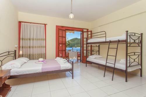 Hostal Ionio Sea Poros Studios