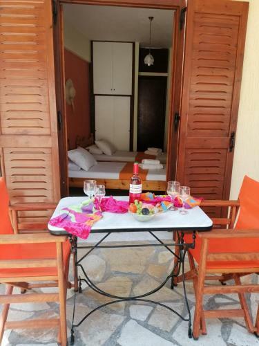 Hostal Ionio Sea Poros Studios