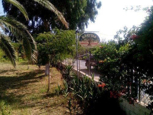 Hostal Guesthouse Karidia