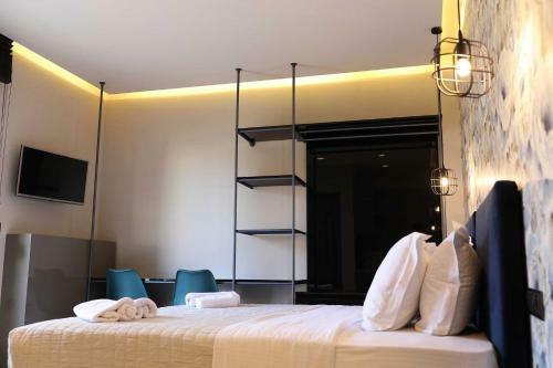 4 Seasons Luxury Apartments