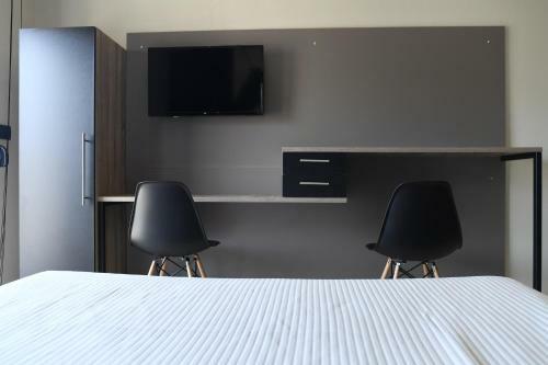 4 Seasons Luxury Apartments