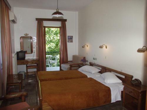Hotel Adonis