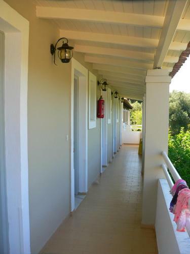 Alexandros Studios Apartments
