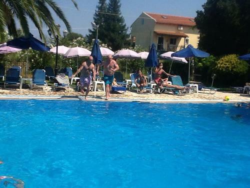 Alexandros Studios Apartments