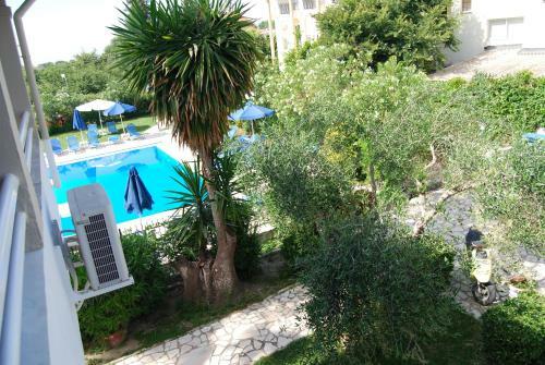 Alexandros Studios Apartments