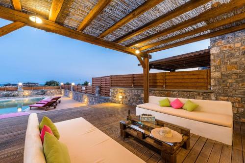 Lindos Seastone Villas