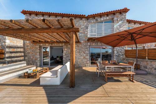 Lindos Seastone Villas