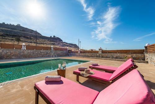 Lindos Seastone Villas