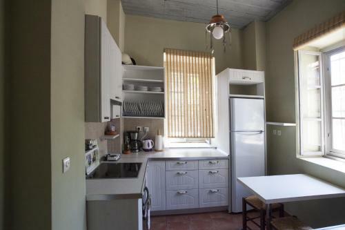 Hostal Chalantra Residence