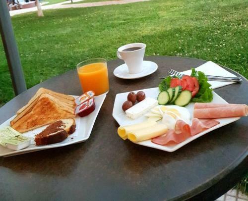 Apartamento Pension Le Monde