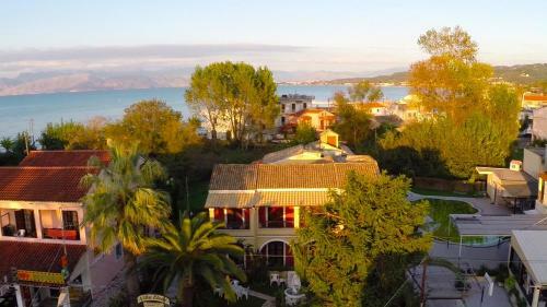 Eleni Apartments