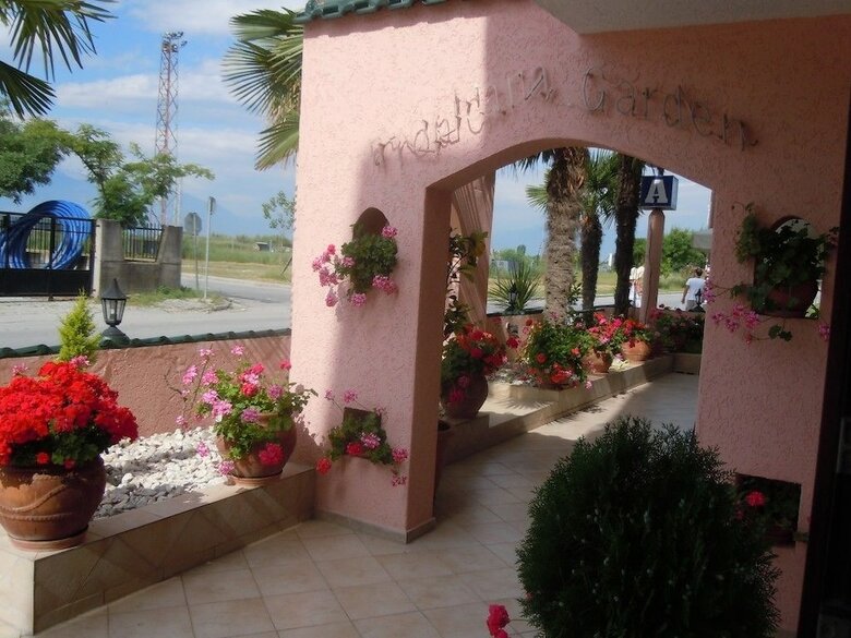 Hotel Tropicana