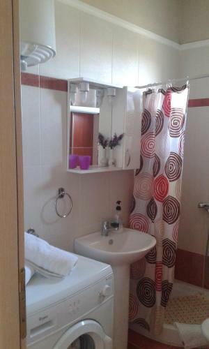 Theano Apartments