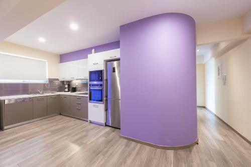 Two-bedroom Apartment-glyfada Center