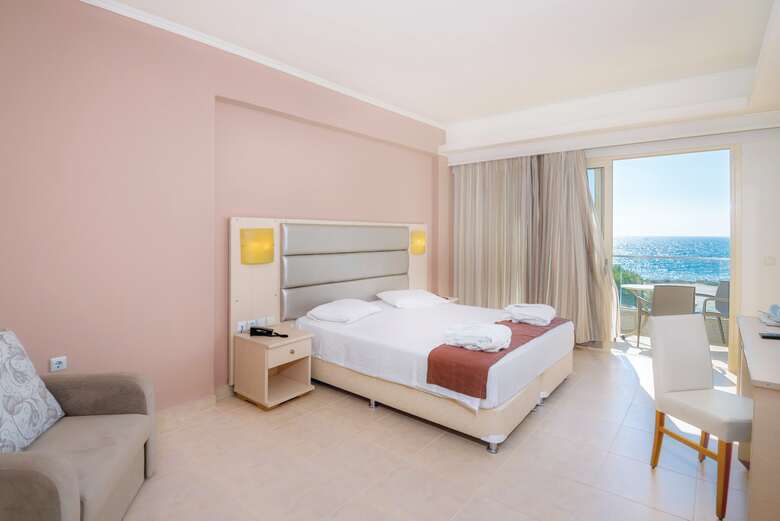 Hotel Kouros Palace