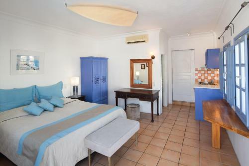 Aparthotel Meltemi Suites
