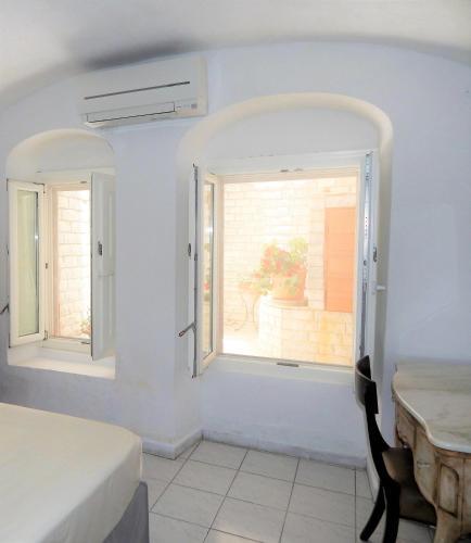 Hotel Le Petit Greek