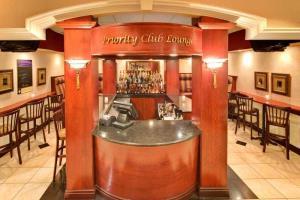 Hotel Holiday Inn Select Oakville