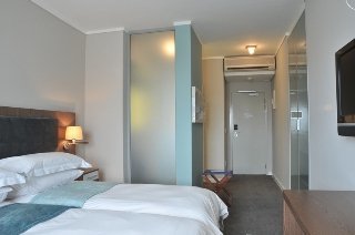 Harbour Bridge Hotel And Suites