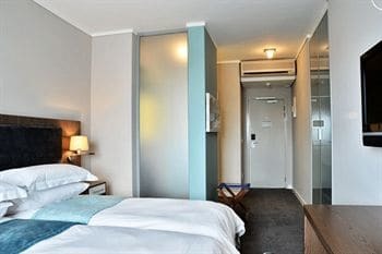 Harbour Bridge Hotel And Suites