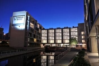Harbour Bridge Hotel And Suites