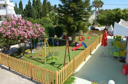 Yiannis Apartments & Studios