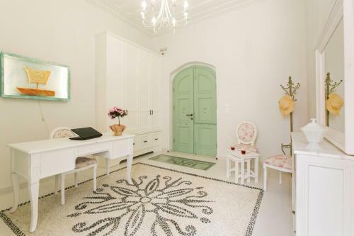 Hotel Efchi 1904