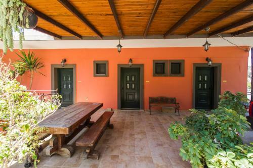 Apartamento Petros Penthouse & Studios