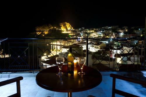 Apartamento Petros Penthouse & Studios