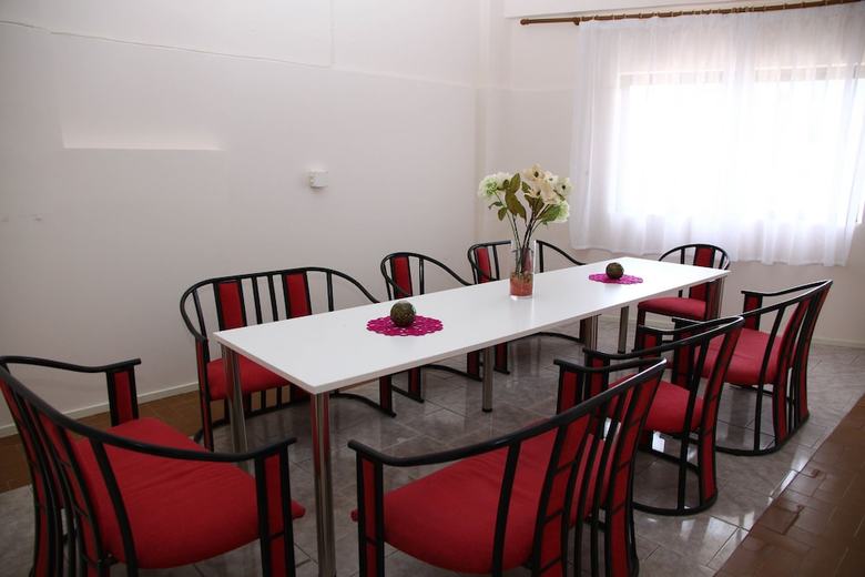 Triton Garden Hotel