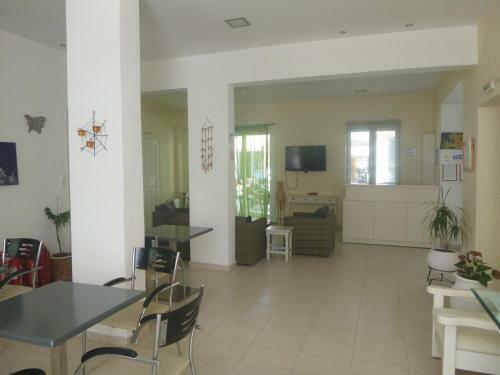 Karafelas Hotel