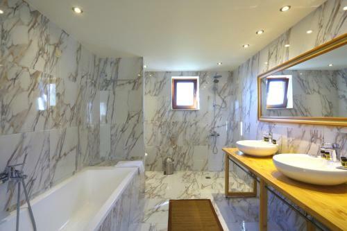 Arktos Boutique Hotel