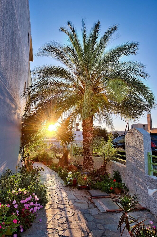 Kostas Apartments