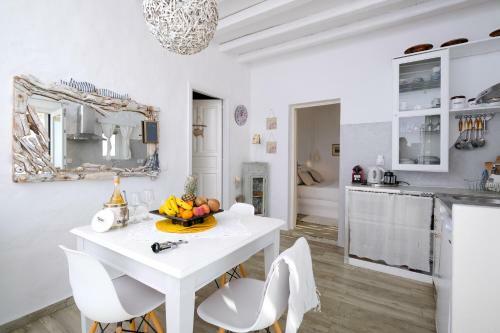 3 Paros *all Season* Villas