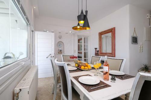 3 Paros *all Season* Villas