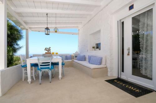 3 Paros *all Season* Villas