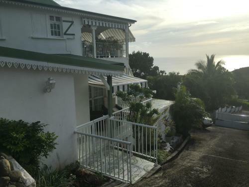 La Nicotoria Apartments