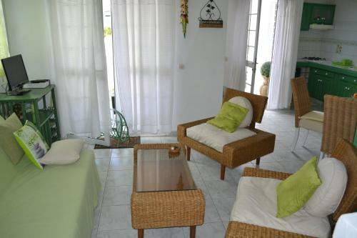 La Nicotoria Apartments
