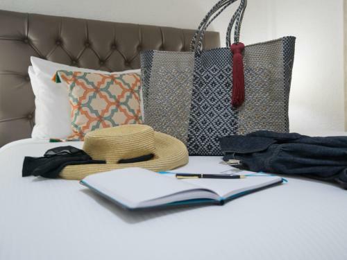 Bed & Breakfast In & Out Hotel